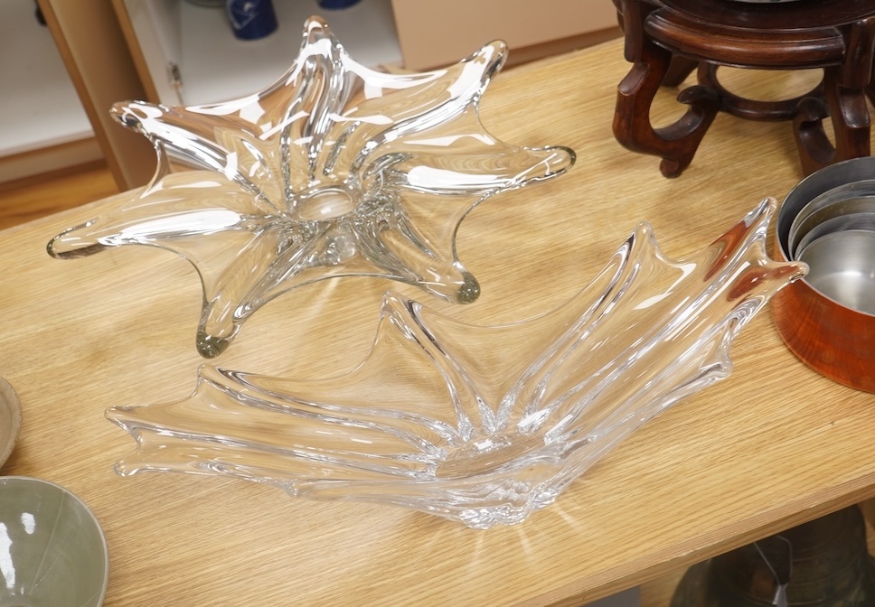 A 1950’s- 60’s Daum signed Crystal Starfish glass dish, together with a similar signed Daum Chrystal Splash bowl. Splash bowl 49cm wide. Condition - both good